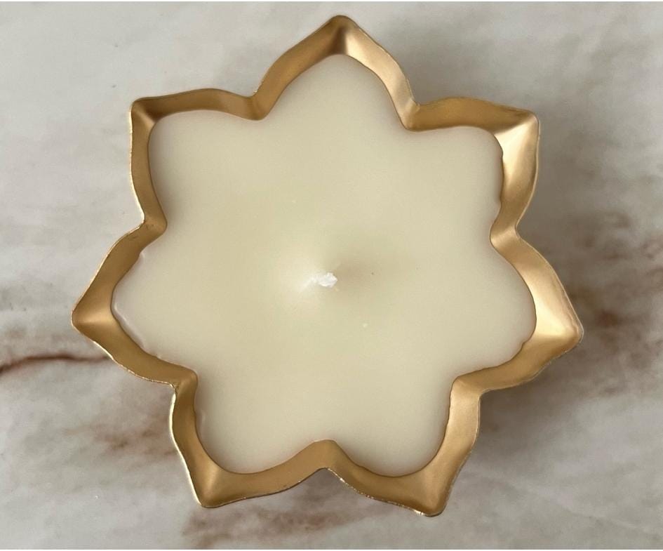 7 Petal Urli Candle