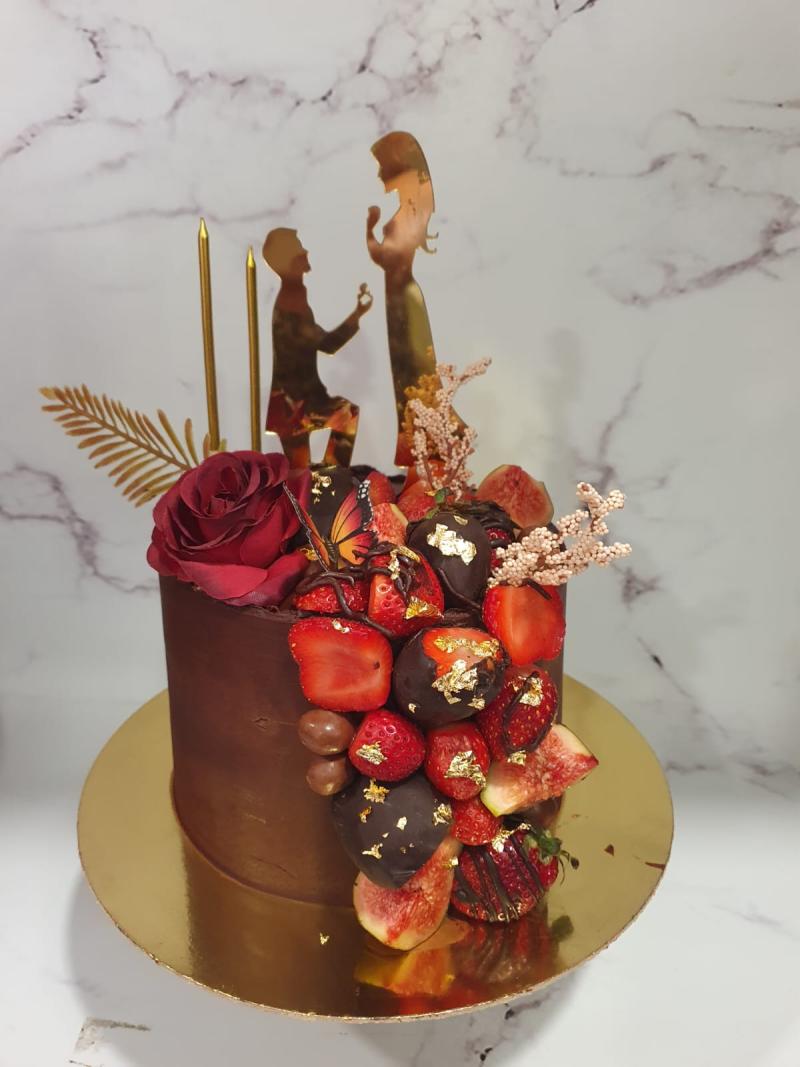 Customized Cakes
