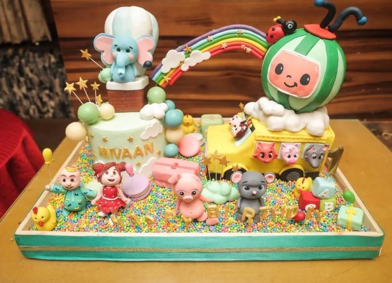 Customized Cakes