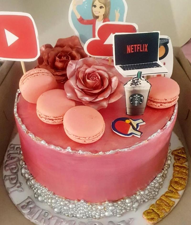 Customized Cakes