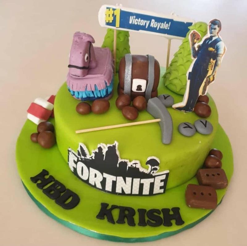Customized Cakes