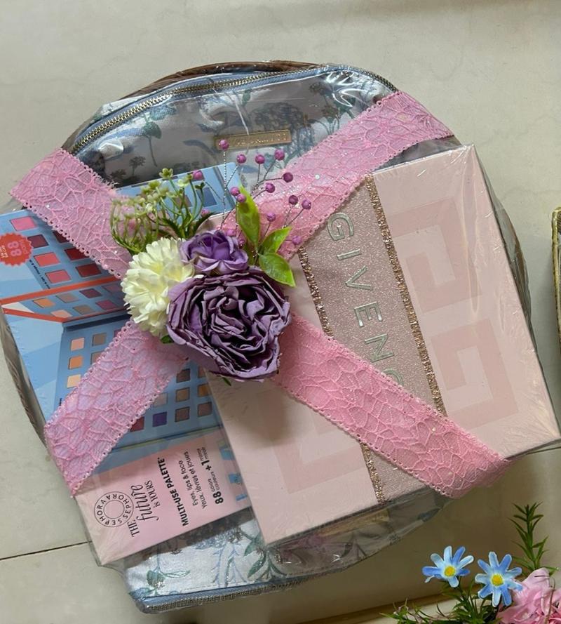 Trousseau Packing