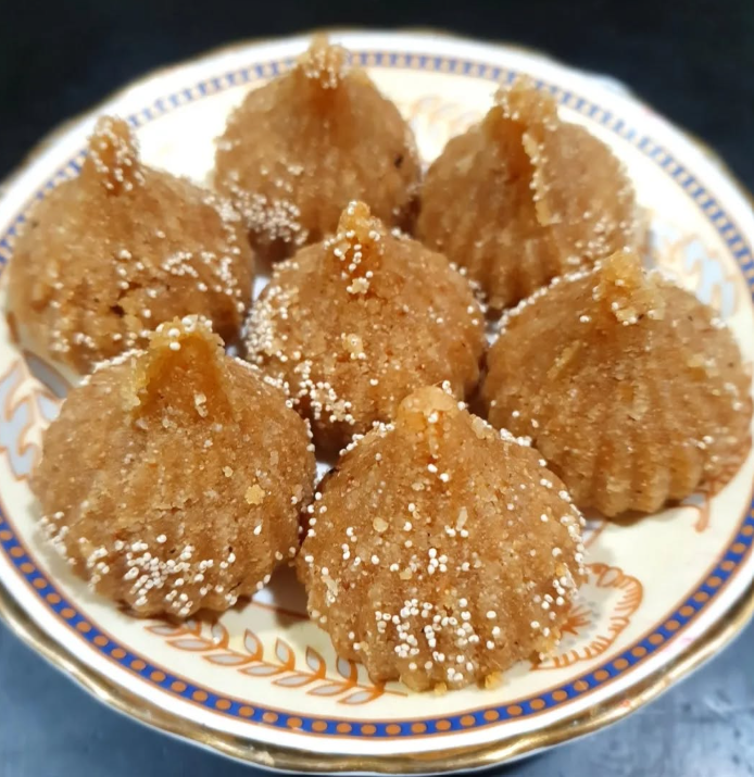Churma Ladoos