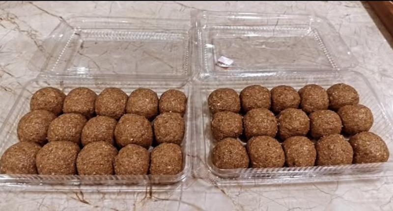 Atta Gondh Ladoos
