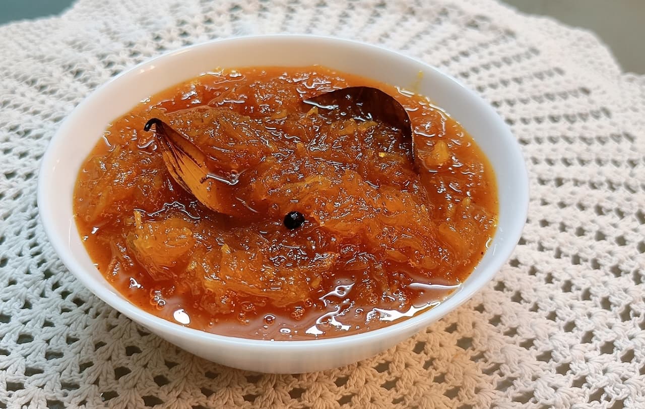 Fresh Mango Chunda( Grated) With Jaggery