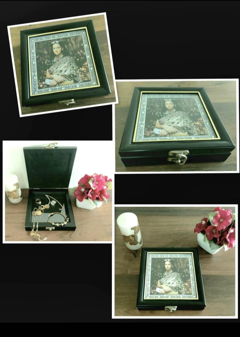 Monalisa Boxes In Desi Avatar