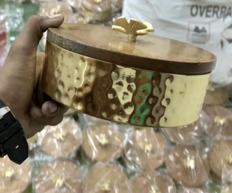 Round Shape Box With Lid