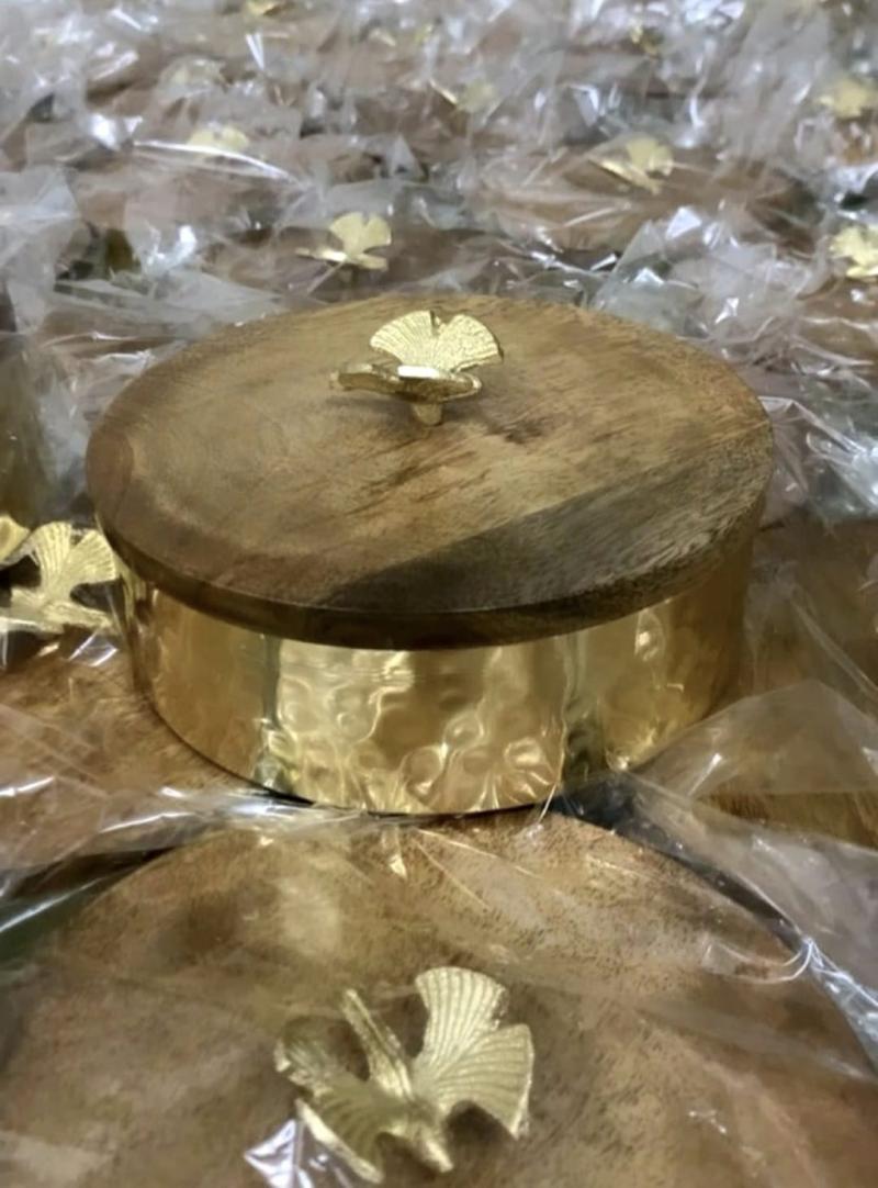 Round Shape Box With Lid