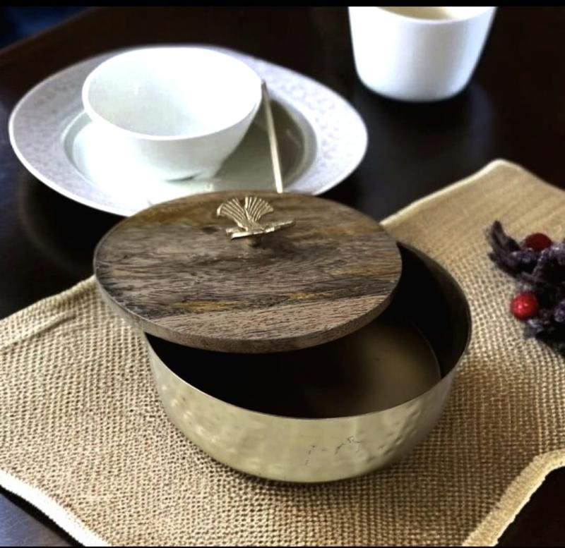 Round Shape Box With Lid